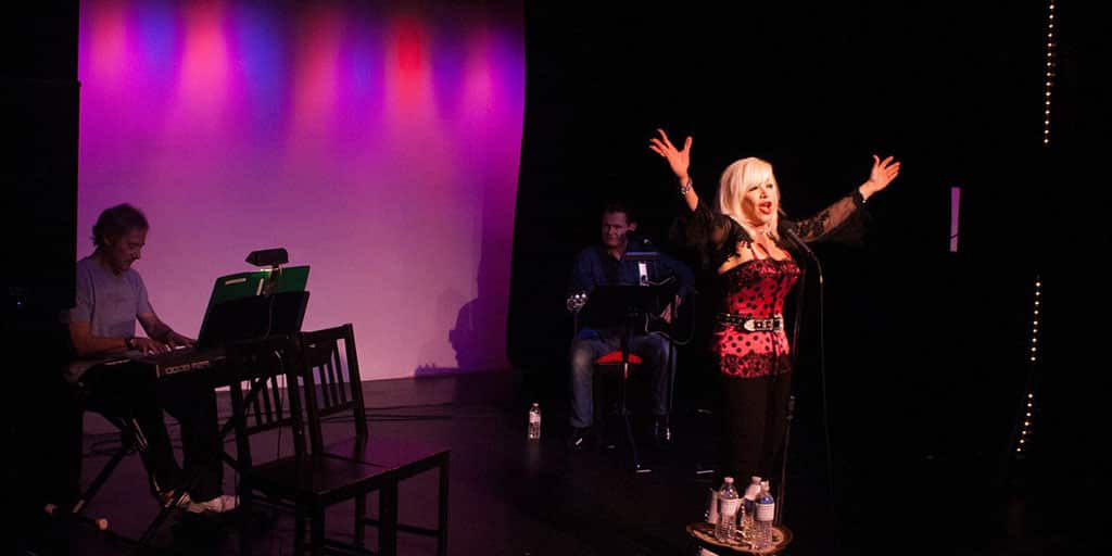 Shelley Fisher - Twitter